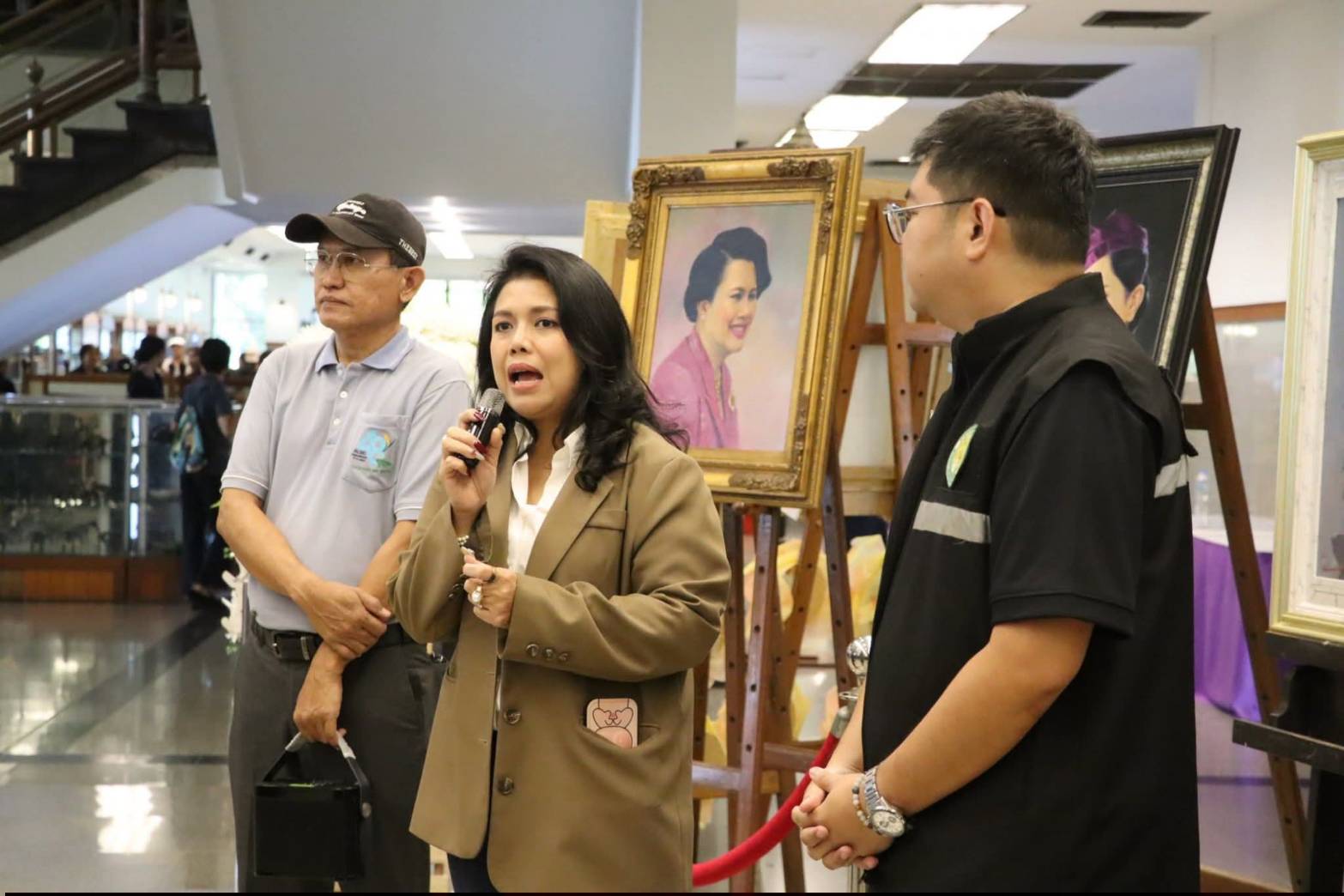 title - ผอ.ศพส. ได้รับเชิญเป็นผู้บรรยายพิเศษให้แก่ บุคลากรในโครงการฝึกอบรมของสถาบันเกษตราธิการ หลักสูตร นักบริหารการพัฒนาการเกษตรและสหกรณ์ ระดับต้น (นบต.) รุ่นที่ 79 ณ ศาลาพระมิ่งขวัญ ศูนย์ส่งเสริมและพัฒนาอาชีพเสริมนอกภาคการเกษตร (ศูนย์ศิลปาชีพบางไทรฯ (เดิม))